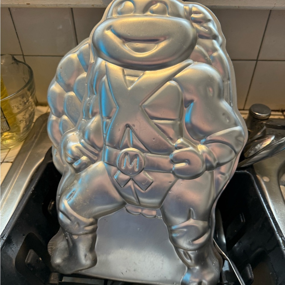 Silver Ninja Turtle Cake Pan